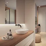 Nikon Boutique 4*