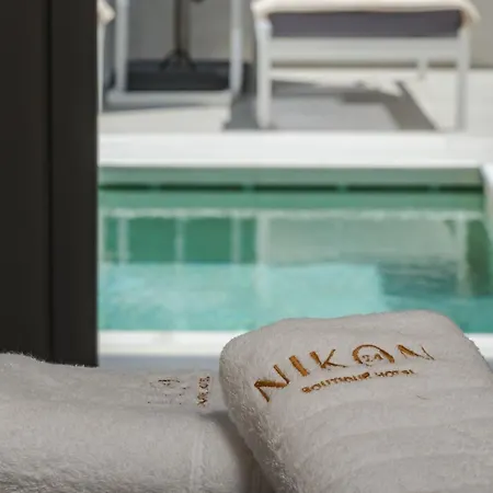 Nikon Boutique Hotell Kalamákion
