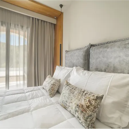 Nikon Boutique Hotel