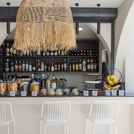 מלון Nikon Boutique 4*