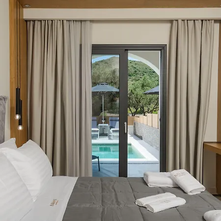 Nikon Boutique 4* Kalamákion