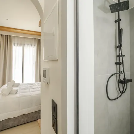 Nikon Boutique מלון