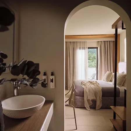 Nikon Boutique Hotel