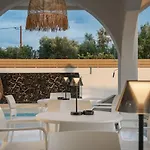 Nikon Boutique Ξενοδοχείο Καλαμάκι