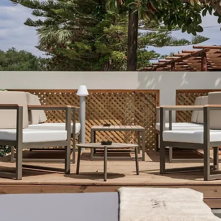 Nikon Boutique Hotel Kalamákion