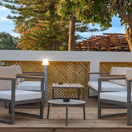 Nikon Boutique 4* Kalamákion