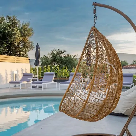 Nikon Boutique Hotel