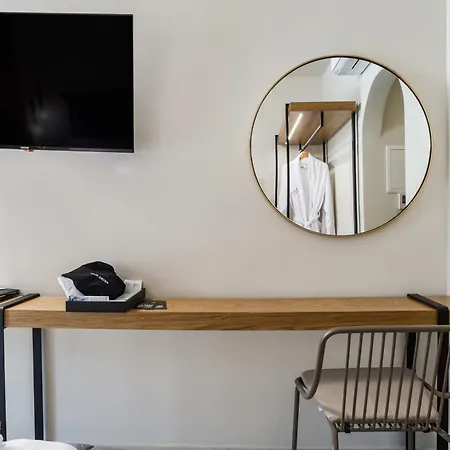 Nikon Boutique 4* Kalamákion