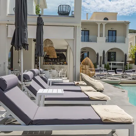 Nikon Boutique Hotel